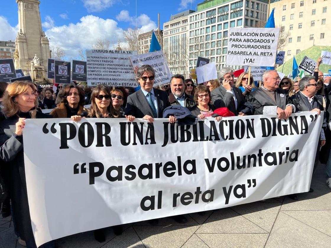 Manifestaciones por los afectados por las mutualidades